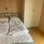 Large Family House With A Beautiful View בית נופש